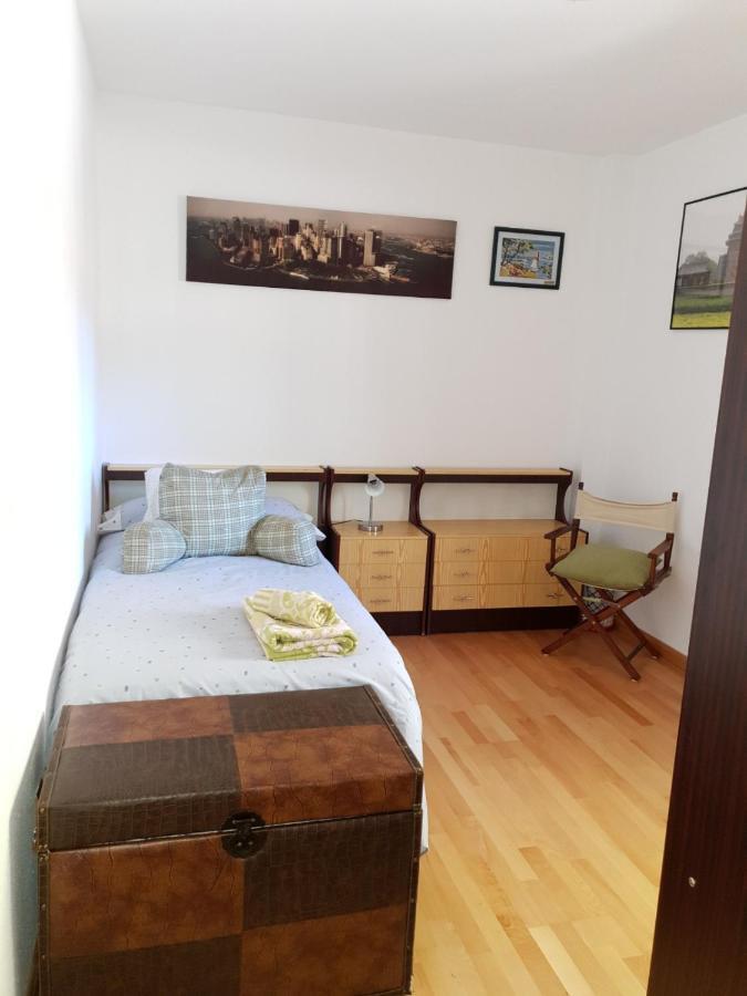 Vut Consejo De Cientos Apartment Jaca Exterior photo